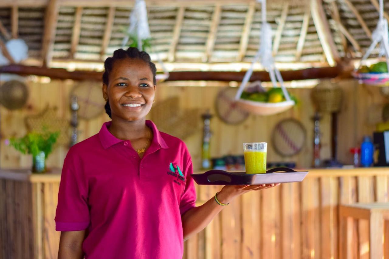 Uhuru House And Restaurant Nungwi Exterior photo